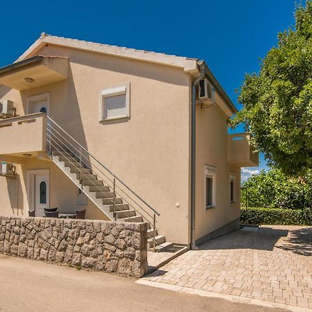 Cozy Apartment In Malinska Dubasnica With Wifi מראה חיצוני תמונה