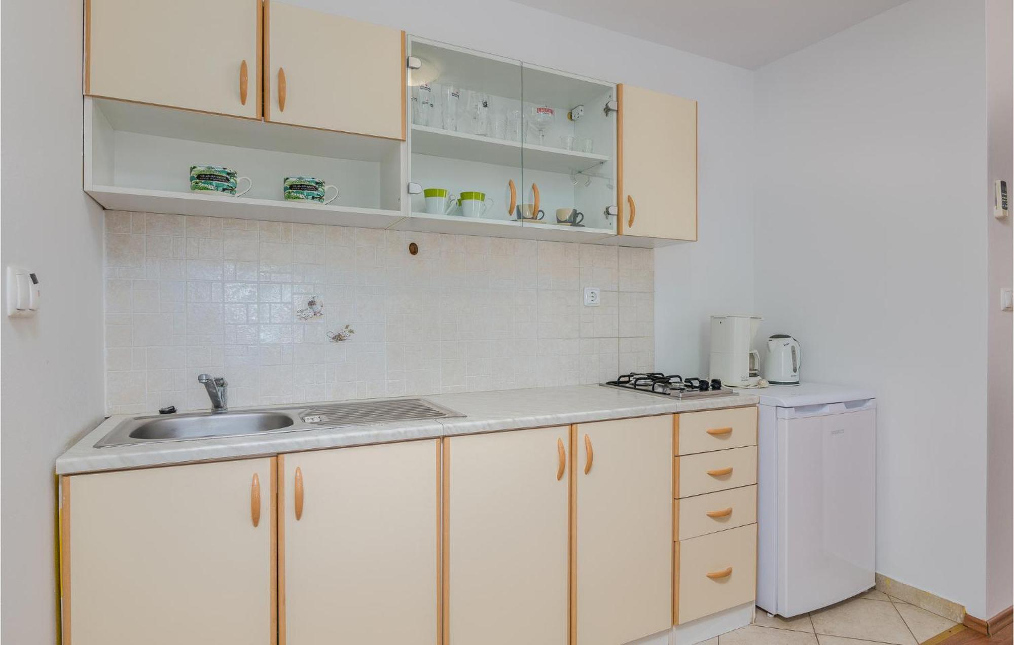 Cozy Apartment In Malinska Dubasnica With Wifi מראה חיצוני תמונה